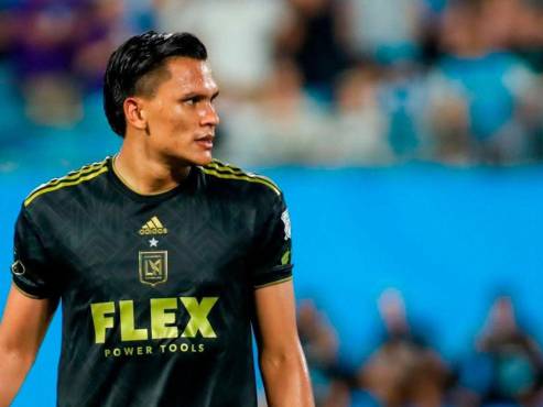 Denil Maldonado tiene 25 años de edad y tendrá su cuarta aventura en el fútbol extranjero; la primera en Europa.