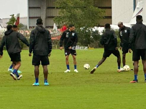La Bicolor Nacional realizó este domingo el primer entrenamiento de cara al partido ante Islandia en Miami, Estados Unidos.