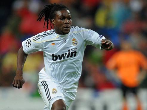 Royston Drenthe jugó entre 2007 y 2010 en el Real Madrid.