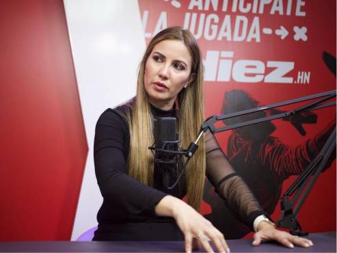 Jenny Fernández fue la segunda invitada en el PODCAST La Pelota al 10, de DIARIO DIEZ. FOTO: Mauricio Ayala.