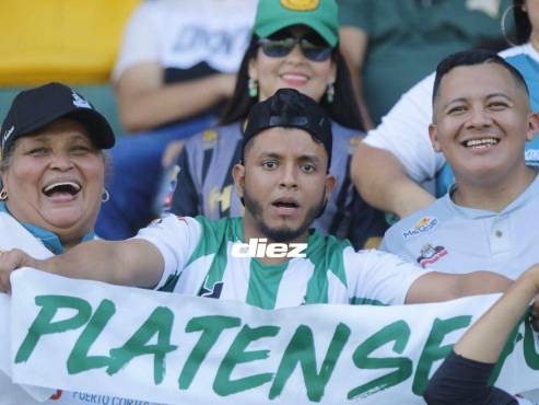 Gran algarabía de los hinchas del Platense en el Estadio Luis Girón de La Lima, Cortés. FOTO: Neptalí Romero.