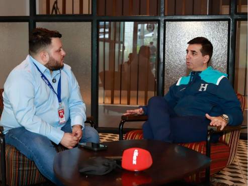 Francis Hernández charló en exclusiva con DIARIO DIEZ. FOTOS: Mauricio Ayala | Héctor Paz.