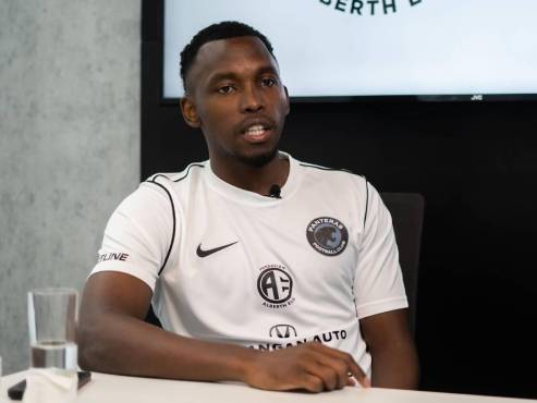 Alberth Elis se ve muy bien físicamente. La próxima semana viaja a Francia para incorporarse al Girondins.