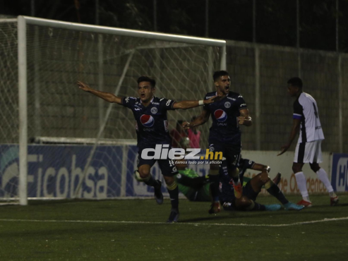 Así festejó Gaspar Triverio su primer gol en Liga Nacional. FOTO: José Anibal Vásquez.