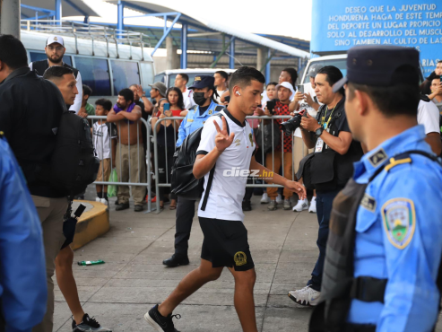 Así fue la llegada de Olimpia al Estadio Chelato Uclés de Tegucigalpa. FOTO: Marvin Salgado.