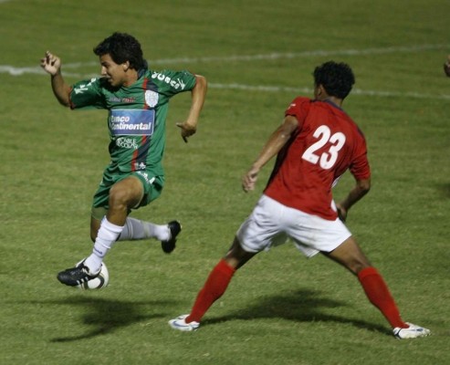 ¿Qué hacen? Los jugadores que ha hecho debutar Keosseián en Honduras