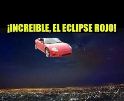 Los mejores memes que dejó la Superluna que maravilla al mundo
