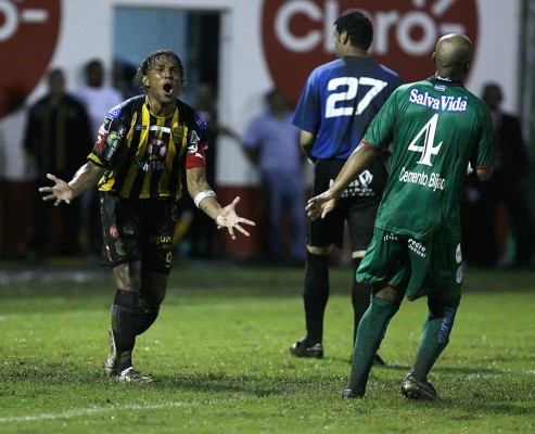 FOTOS: Carlos Pavón y sus mejores momentos contra Marathón