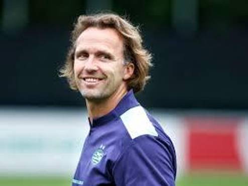 Boudewijn Zenden, exjugador del Barcelona.