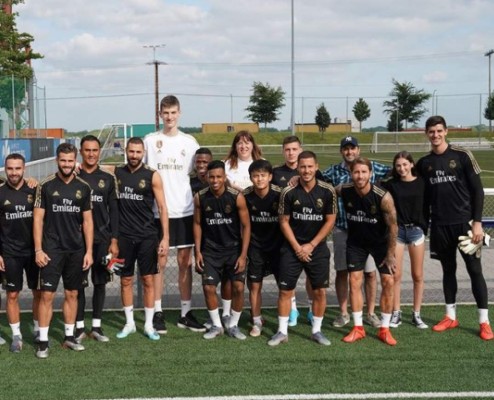 Exmadridista entra en los Libros Guinness por ser el adolescente más alto del mundo: ¡15 años y mide 2,26!