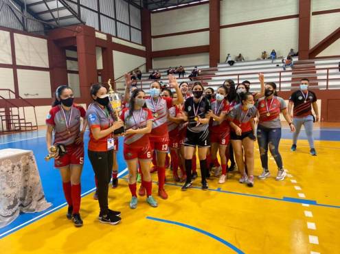 Este año la rama femenina contará con 7 equipos participando por el título.