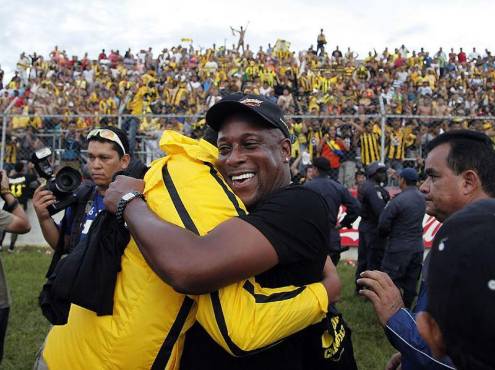 Hernán Medford está libre pero no es opción para el Real España.