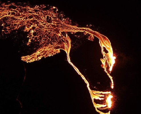 Impactantes fotos: un volcán ''despierta'' en Islandia luego de 800 años y piden a la población encerrarse en casa