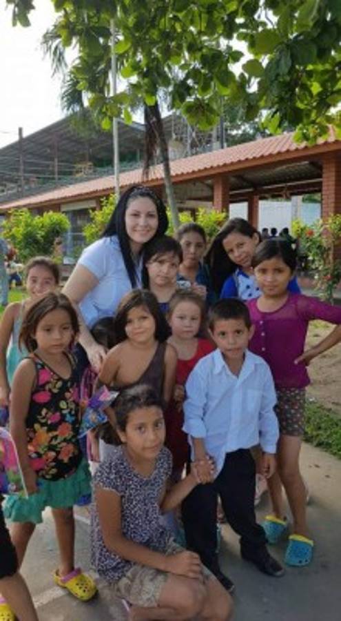 Las últimas fotos de Ariana Herchi que incendian las redes