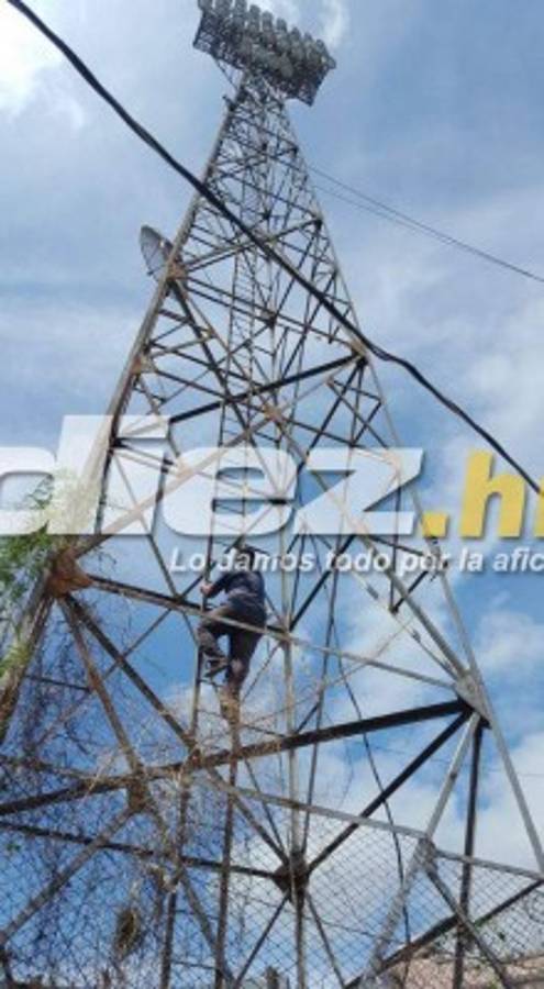 ¡A marcha forzada; así trabajan para pulir el estadio Morazán para el Honduras vs Costa Rica!