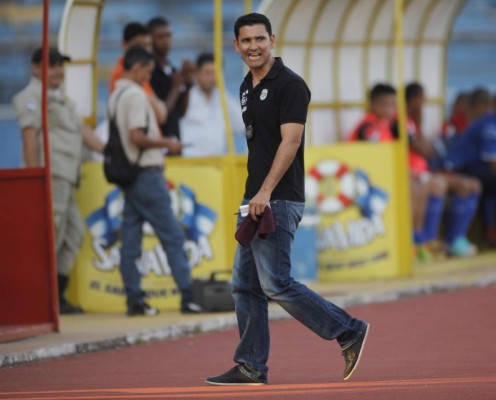 La generación del 2000 de Honduras le apunta a la dirección técnica