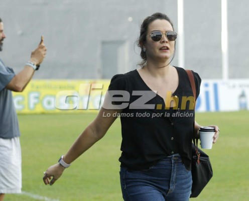 ¡BELLEZA! La jornada de la Liga sobresale por las lindas chicas en los estadios