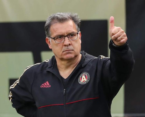 Rueda, entre la larga lista de técnicos para dirigir a selección de Chile