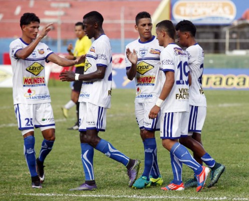 RUMORES Y FICHAJES: Primo del Kun Agüero al Real Sociedad y vuelve el 'Rulo' Varela&nbsp;&nbsp;