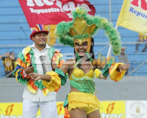 ¡BELLEZA! La jornada de la Liga sobresale por las lindas chicas en los estadios