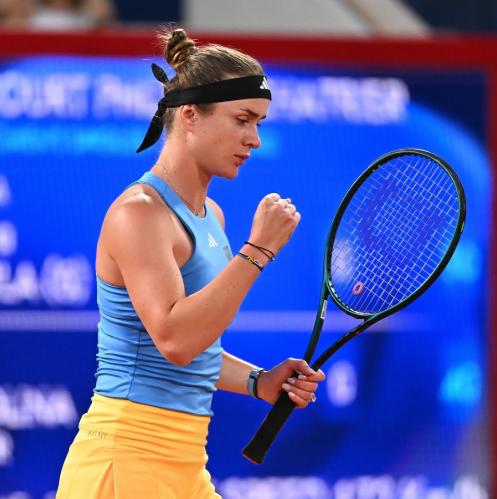 Cambió la raqueta por un lanzamisiles: la estrella que se regresó a Ucrania para combatir contra Rusia