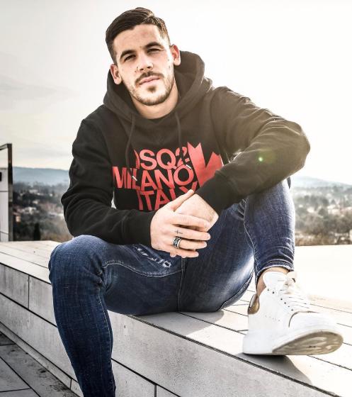 Salió del Barcelona y fue hospitalizado tras sufrir la mordedura de un perro en sus partes íntimas