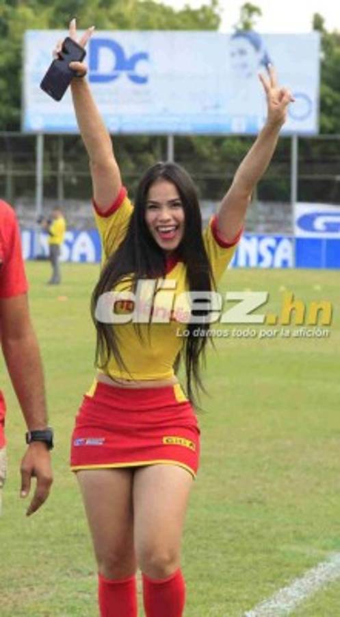 ¡HERMOSAS! Mira las bellas chicas que deslumbraron en el Marathón-Real de Minas