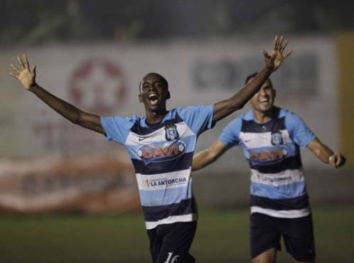 Bryan Arturo Johnson delantero del Honduras Progreso celebra golazo ,El campeÃ³n Honduras Progreso derrotÃ³ 5-0 al Trujillo FC en una nueva jornada de la Liga de Ascenso