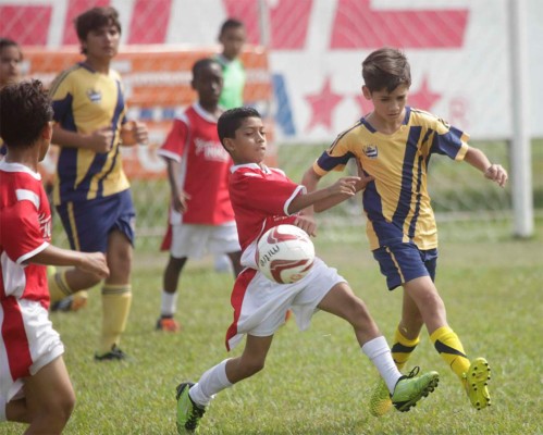 Las mejores imágenes de las semifinales en la Copa Gatorade 2015