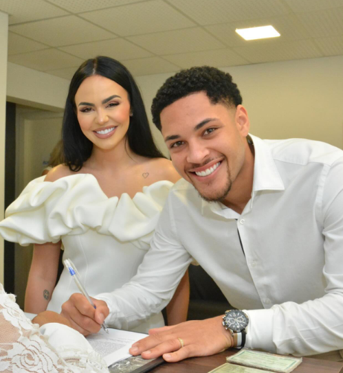 Fotos: el flamante fichaje del Barcelona se casó con esta belleza antes de incorporarse al club