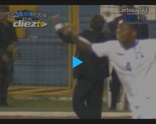VIDEO: Así festejó Jorge Luis Pinto el empate de Honduras ante Sudáfrica