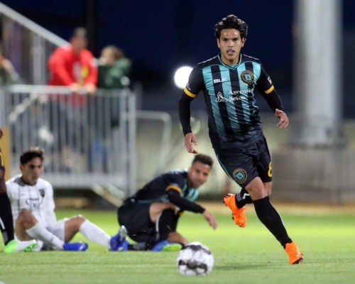 Uno está por cumplir 44 años: Los 20 futbolistas que creías que estaban retirados, pero siguen activos&nbsp;&nbsp;