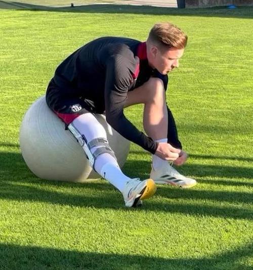 Ter Stegen comenzó su recuperación con una bota ortopédica: ¿cuándo volverá a jugar con Barcelona?
