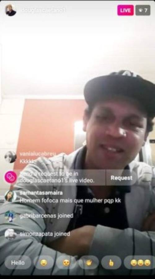 Douglas Caetano aparece en un Live de Instagram y sorprende con su maltratada apariencia