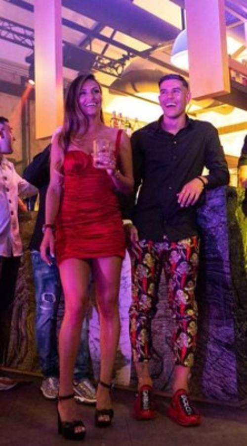 ¡Espectacular! Theo Hernández le celebra el cumpleaños a su preciosa novia periodista