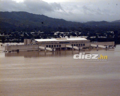 ETA le hace recordar a los hondureños lo catastrófico y mortífero que fue el huracán Mitch