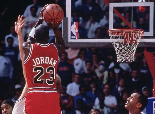 El triple era el único punto bajo de Michael Jordan. En 1072 partidos solo anotó 581.