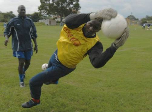 Aficionados y jugadores recordarÃ¡n para toda su vida al jugador Milton Chocolate Flores.