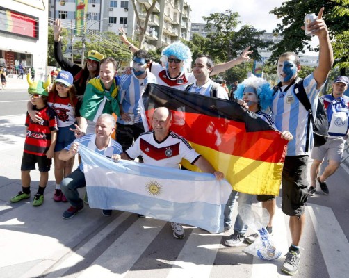 El ambiente de los alemanes en el Maracaná.
