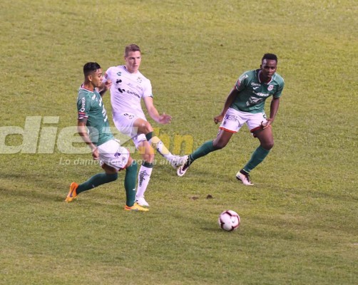 El uno a uno de Marathón: Caue Fernándes y su noche de terror; Arboleda en otro nivel