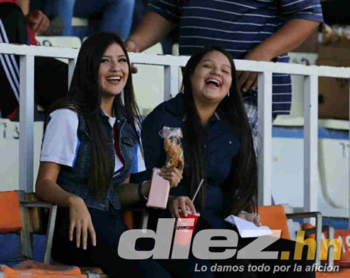 No se vio por tv: El show de Héctor Vargas y el papelito de Isabel Zambrano