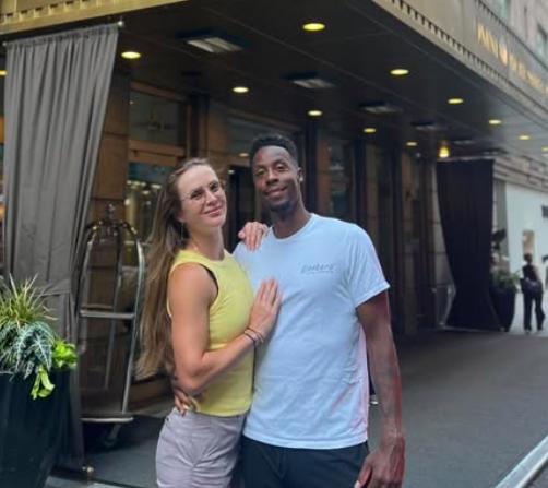 Cambió la raqueta por un lanzamisiles: la estrella que se regresó a Ucrania para combatir contra Rusia