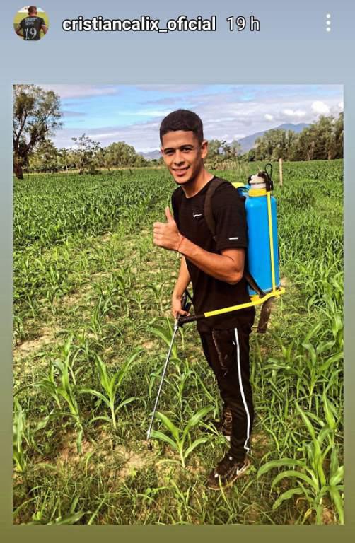 ¡Nieve, playa y viendo a CR7! Así se la pasan en sus vacaciones los futbolistas hondureños
