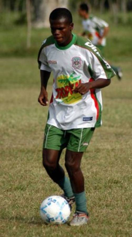 Silencioso adiós: Futbolistas de Honduras que se retiraron en el anonimato