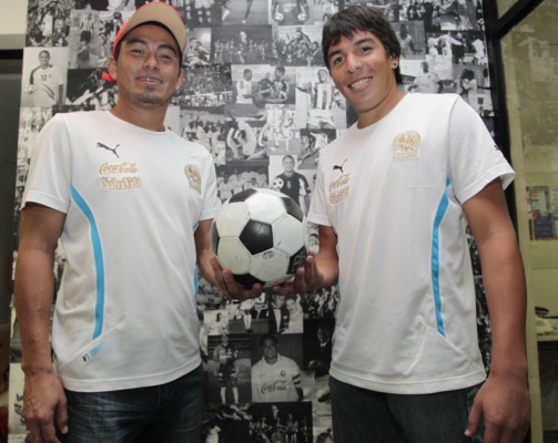 Tilguath y Rosano jugadores de Olimpia en DIEZ