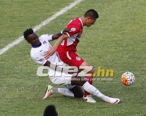 ¿Serán estas las últimas 15 fotos de Alberth Elis como jugador de Olimpia?