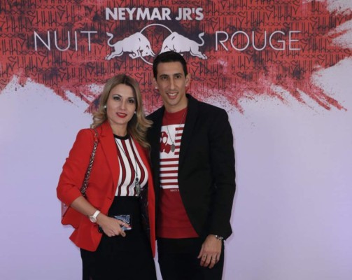 Fotos: El fiestón Neymar por su cumpleaños... ¡y en muletas!