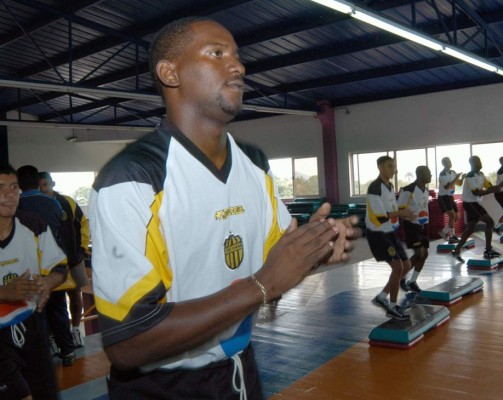 ¡Tres ya murieron! La actualidad del Real España que perdió la final con Motagua en el 97