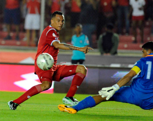 Panamá le propina primera derrota a Honduras