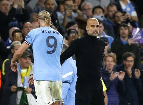 Erling Haaland hace sonar las alarmas en el Manchester City por una lesión que sufre en uno de sus pies.